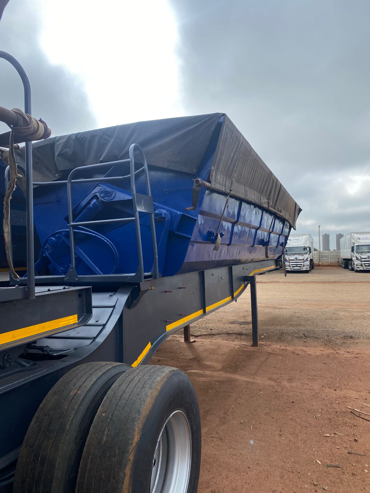 SA Bodies Side tipper 45cube 2018 model