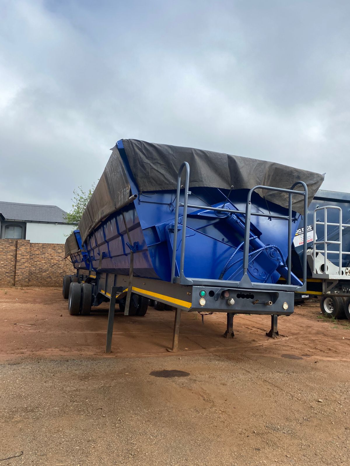SA Bodies Side tipper 45cube 2018 model